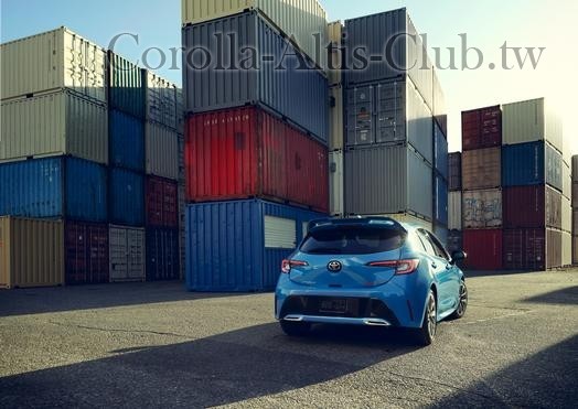 2019_Toyota_Corolla_Hatchback_26_71EF5AFBE6DAB83E12CE7032C50BF46D0B68E054_low.jpg